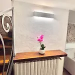 Vittoria House - Tulip And Tulip Апартаменты Стреза